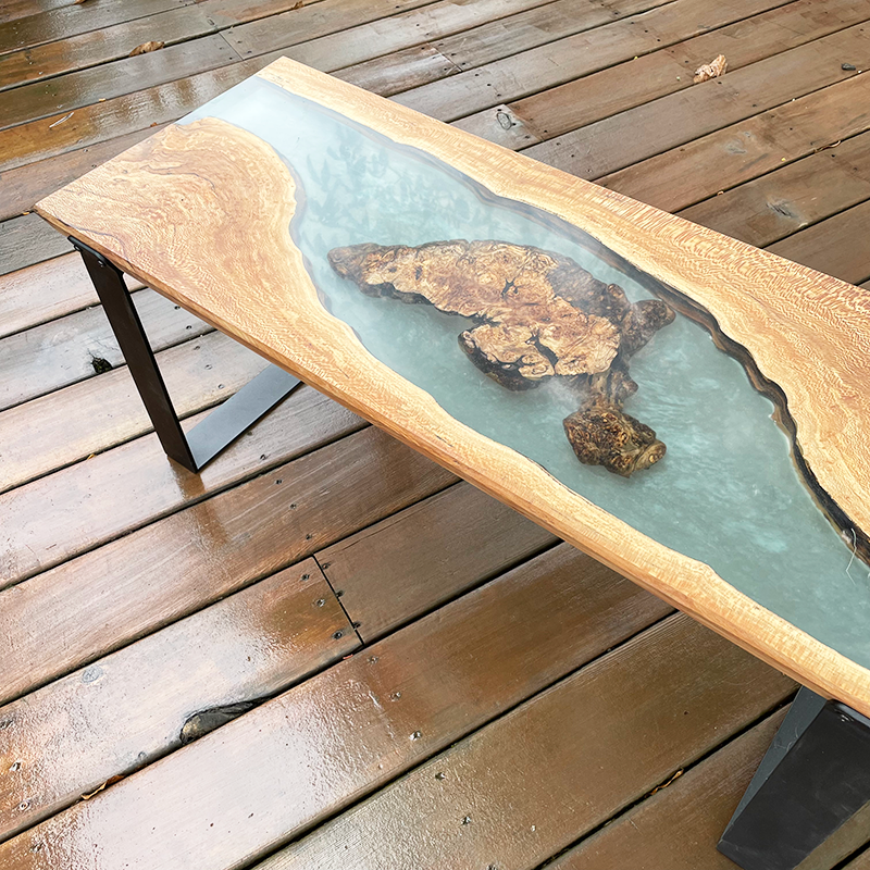 Island River Table